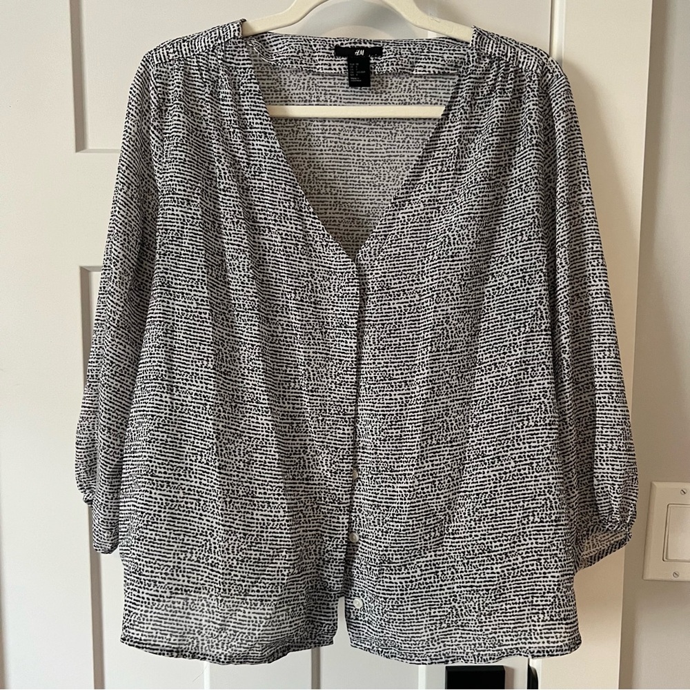 H&M Black & White Abstract Print Button-up 3/4 Sleeve Top, 8